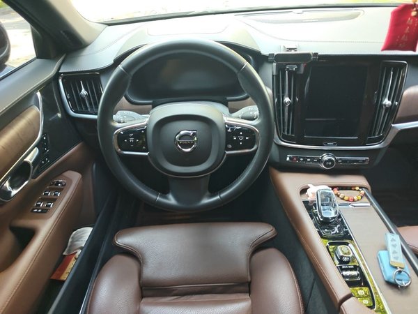 Volvo S90 2021, 49900 км, за 24068 USD - фото 9