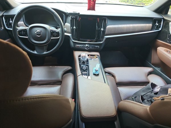 Volvo S90 2021, 49900 км, за 24068 USD - фото 18