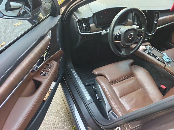 Volvo S90 2021, 49900 км, за 24068 USD - фото 19