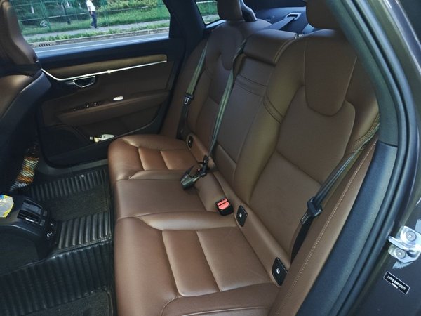 Volvo S90 2021, 67600 км, за 21049 USD - фото 14