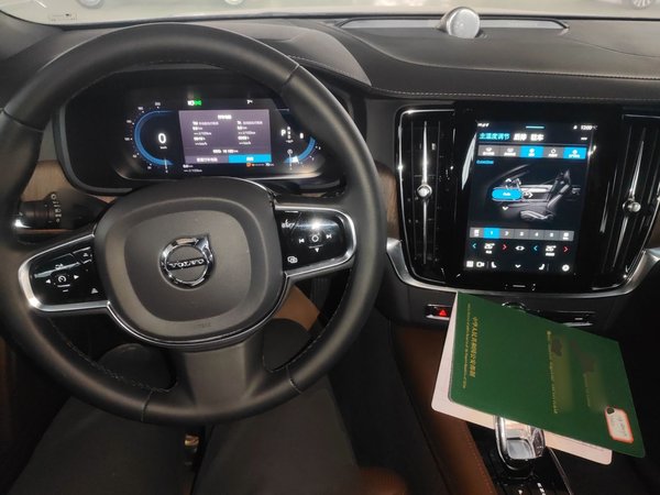 Volvo S90 2023, 16700 км, за 26743 USD - фото 13