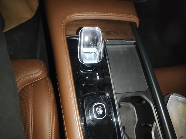 Volvo S90 2023, 16700 км, за 26743 USD - фото 17