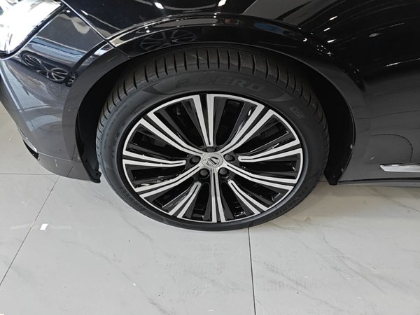 Volvo S90 2023, 43500 км, за 29905 USD - фото 8