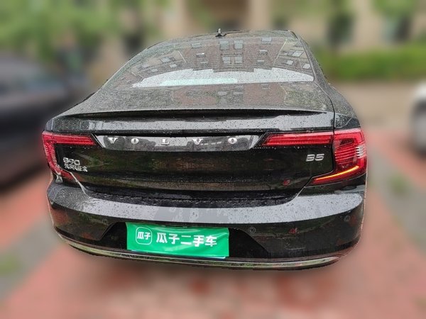 Volvo S90 2023, 65300 км, за 21084 USD