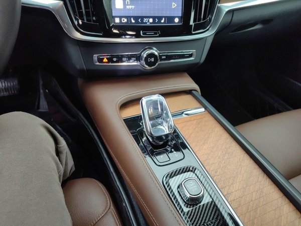 Volvo S90 2023, 65300 км, за 21084 USD - фото 15