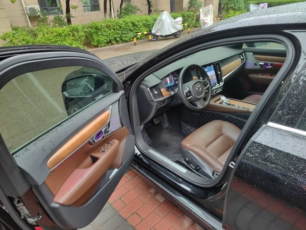 Volvo S90 2023, 65300 км, за 21084 USD - фото 17
