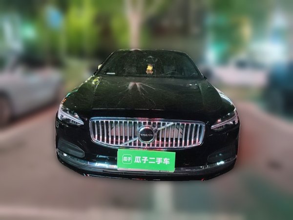 Volvo S90 2025, 15500 км, за 36515 USD