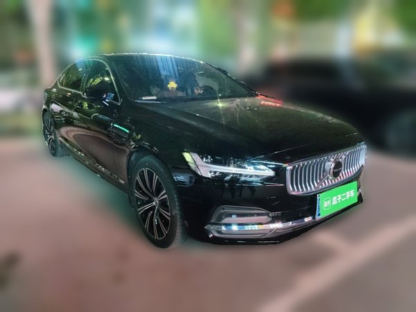 Volvo S90 2025, 15500 км, за 36515 USD