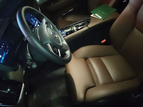 Volvo S90 2025, 15500 км, за 36515 USD - фото 16