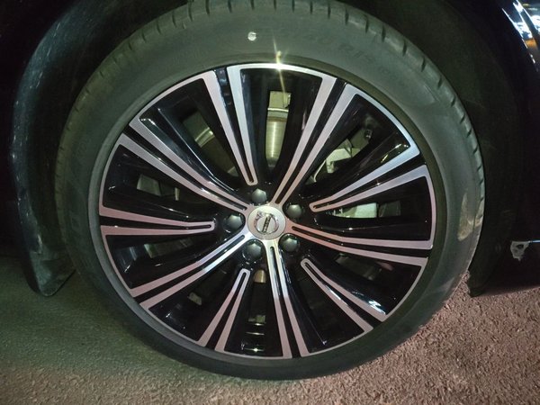 Volvo S90 2025, 15500 км, за 36515 USD - фото 8
