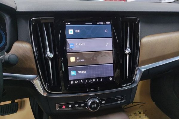 Volvo S90 2025, 5700 км, за 33736 USD - фото 21