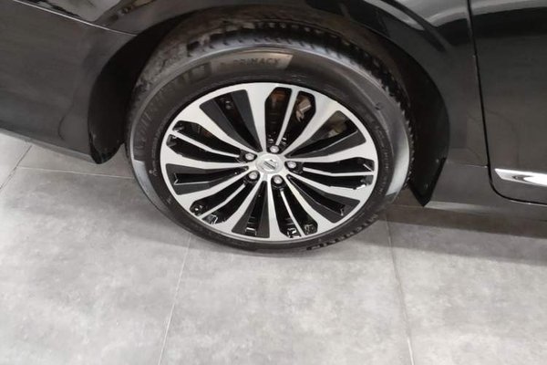 Volvo S90 2025, 5700 км, за 33736 USD - фото 10