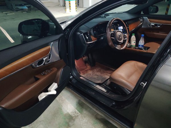 Volvo S90 New Energy 2023, 108200 км, за 25636 USD - фото 17