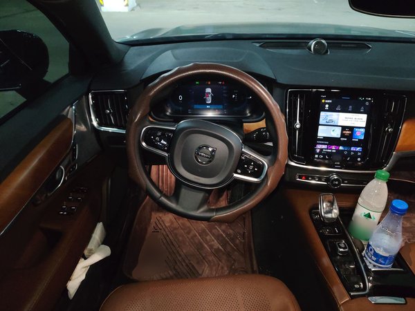 Volvo S90 New Energy 2023, 108200 км, за 25636 USD - фото 11