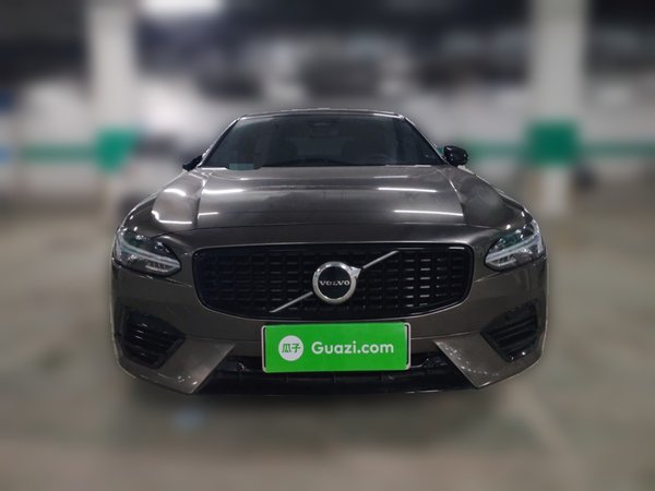 Volvo S90 New Energy 2023, 108200 км, за 25636 USD