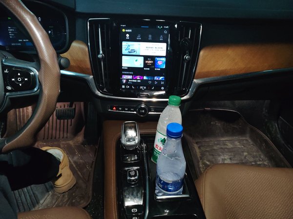 Volvo S90 New Energy 2023, 108200 км, за 25636 USD - фото 14