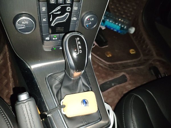 Volvo V40 2014, 137000 км, за 5073 USD - фото 15