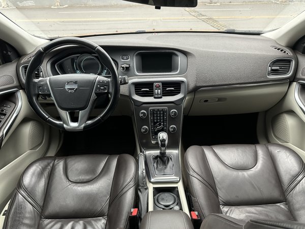 Volvo V40 2014, 199200 км, за 6368 USD - фото 28