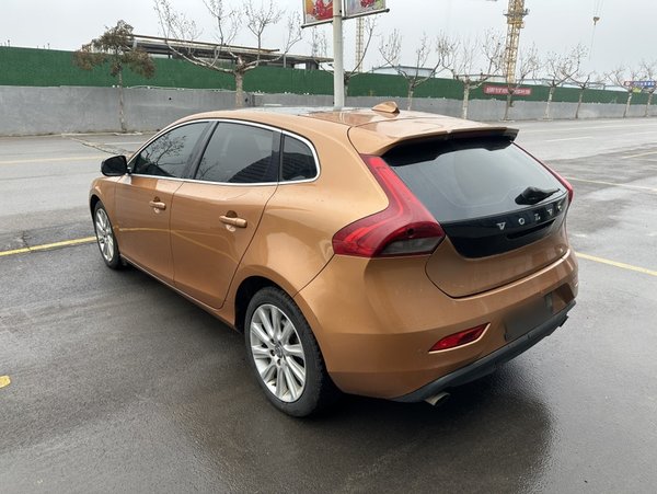 Volvo V40 2014, 199200 км, за 6368 USD - фото 8