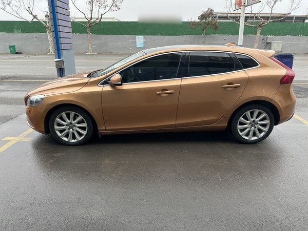 Volvo V40 2014, 199200 км, за 6368 USD - фото 13