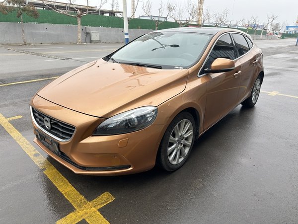 Volvo V40 2014, 199200 км, за 6368 USD - фото 7