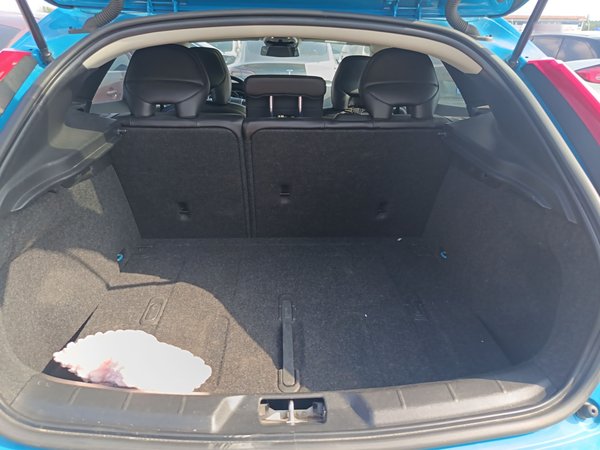 Volvo V40 2015, 120000 км, за 7692 USD - фото 18