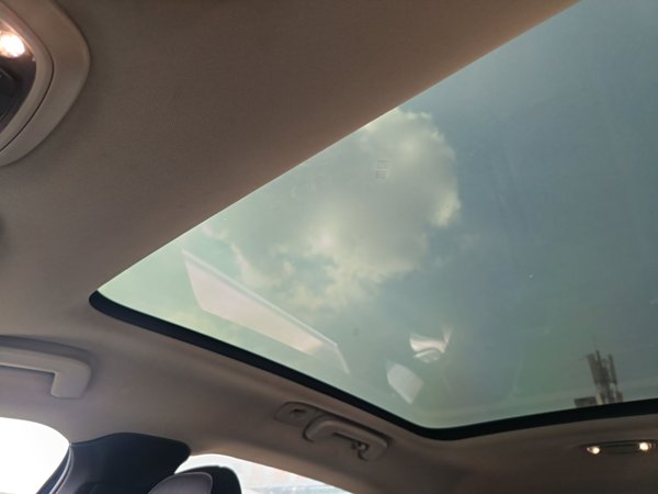 Volvo V40 2015, 120000 км, за 7692 USD - фото 17