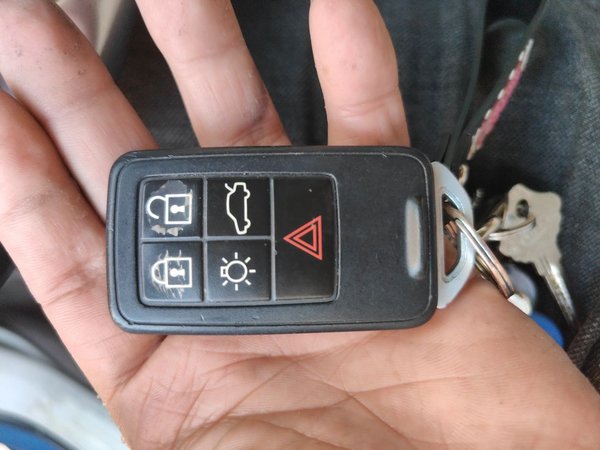 Volvo V40 2015, 84000 км, за 4798 USD - фото 9