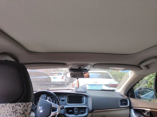 Volvo V40 2015, 84000 км, за 4798 USD - фото 19