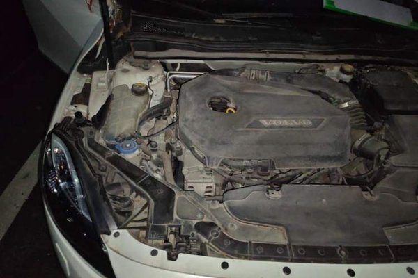 Volvo V40 2015, 32000 км, за 5485 USD - фото 23