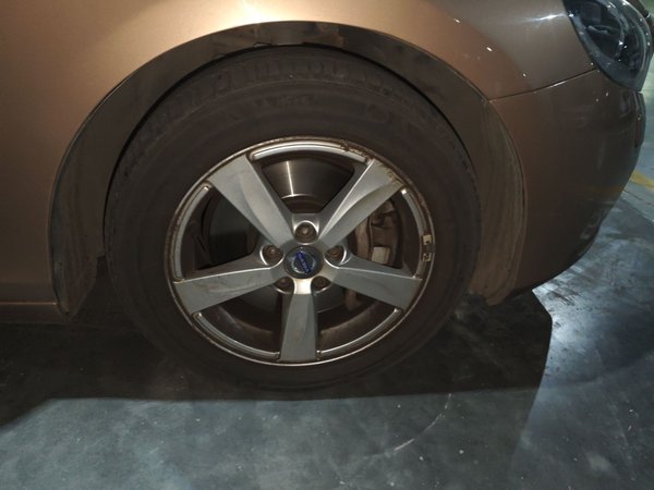 Volvo V40 2016, 58099 км, за 7575 USD