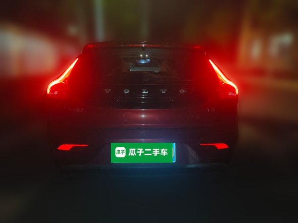 Volvo V40 2017, 93800 км, за 5751 USD
