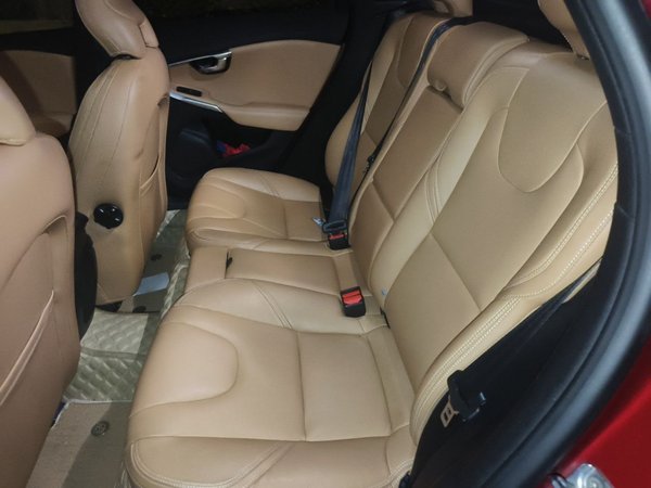 Volvo V40 2017, 93800 км, за 5751 USD - фото 18