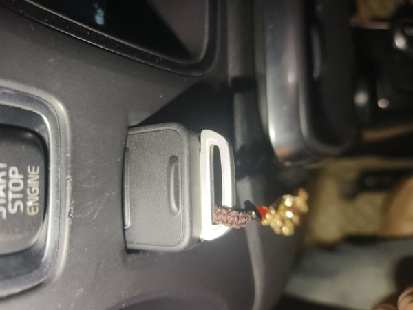 Volvo V40 2017, 93800 км, за 5751 USD - фото 9