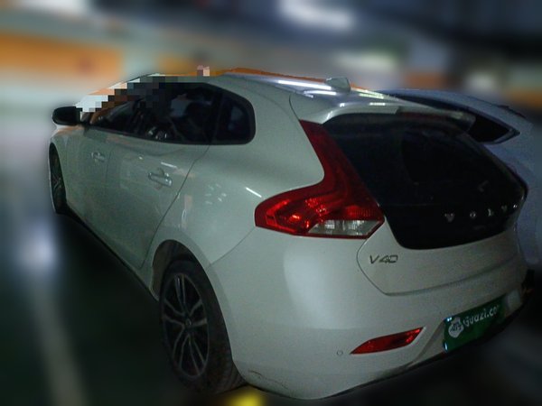 Volvo V40 2017, 108900 км, за 5985 USD