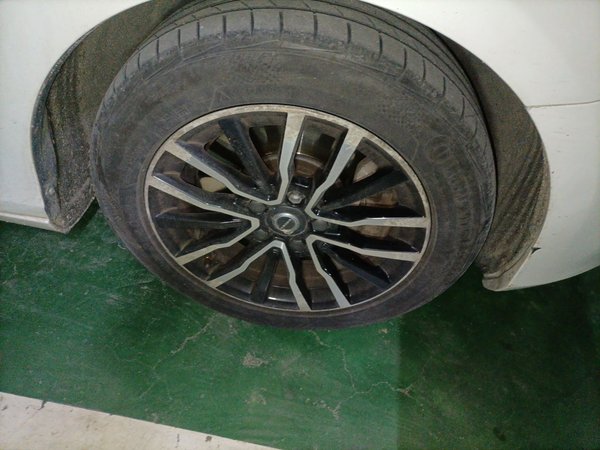 Volvo V40 2017, 108900 км, за 5985 USD - фото 8