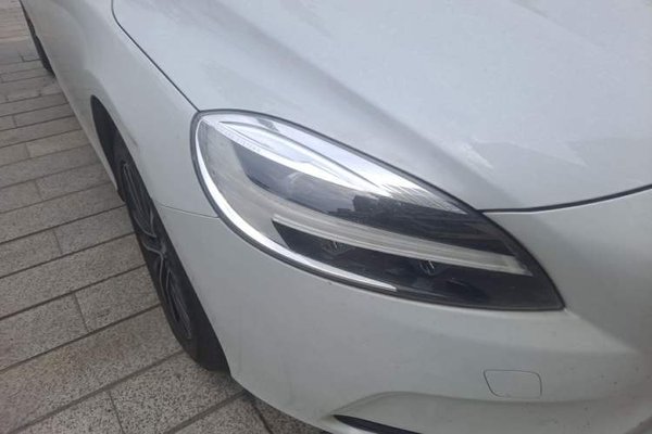Volvo V40 2017, 92000 км, за 6611 USD - фото 7