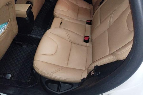 Volvo V40 2018, 22800 км, за 10143 USD - фото 14