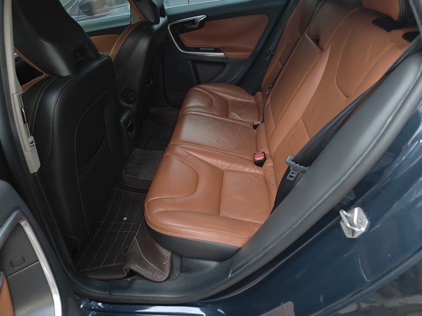 Volvo V60 2014, 131000 км, за 7537 USD - фото 20
