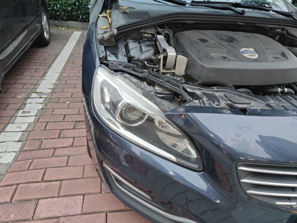 Volvo V60 2014, 131000 км, за 7537 USD - фото 7