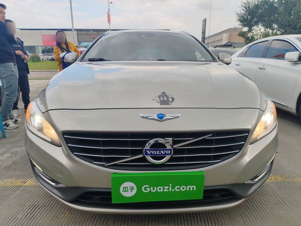 Volvo V60 2015 T5 Zhiya Edition, 2015 года