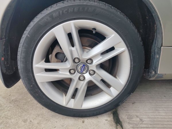 Volvo V60 2015, 196800 км, за 7841 USD - фото 25