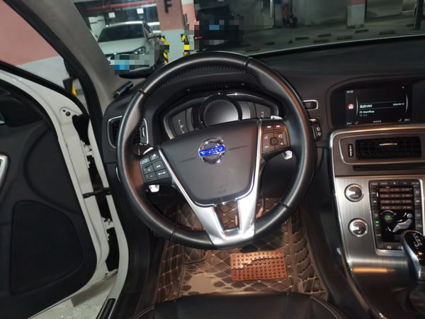 Volvo V60 2016, 64200 км, за 9099 USD - фото 11