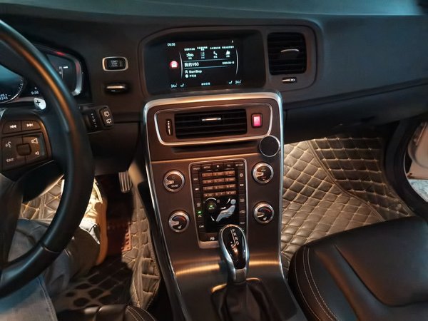 Volvo V60 2016, 64200 км, за 9099 USD - фото 14