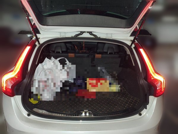 Volvo V60 2017, 77600 км, за 14685 USD - фото 16