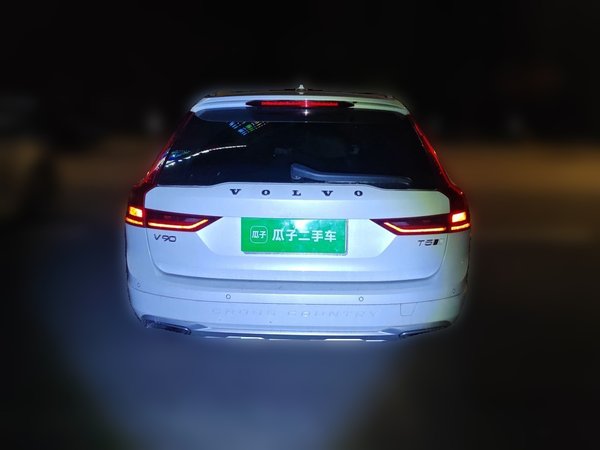 Volvo V90 2020, 97200 км, за 24242 USD