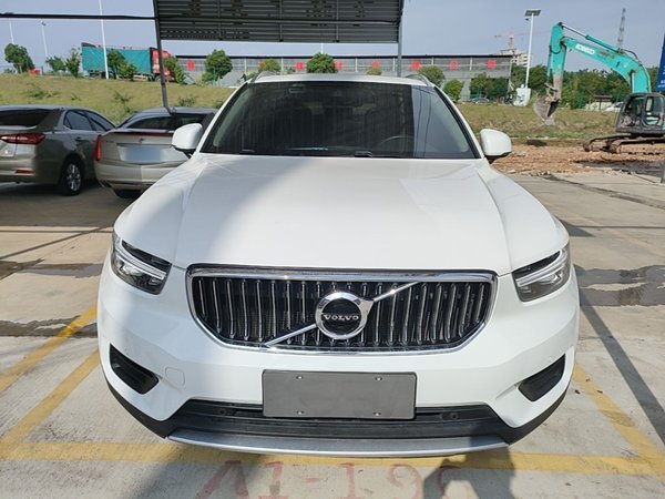 Volvo XC40 2020, 110800 км, за 12720 USD