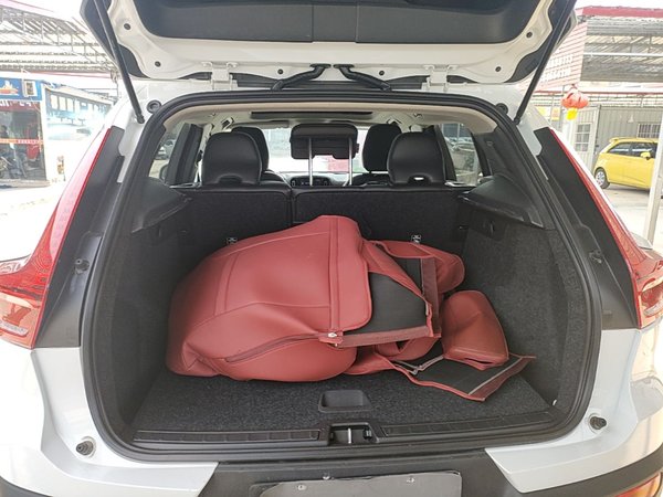 Volvo XC40 2020, 110800 км, за 12720 USD - фото 22