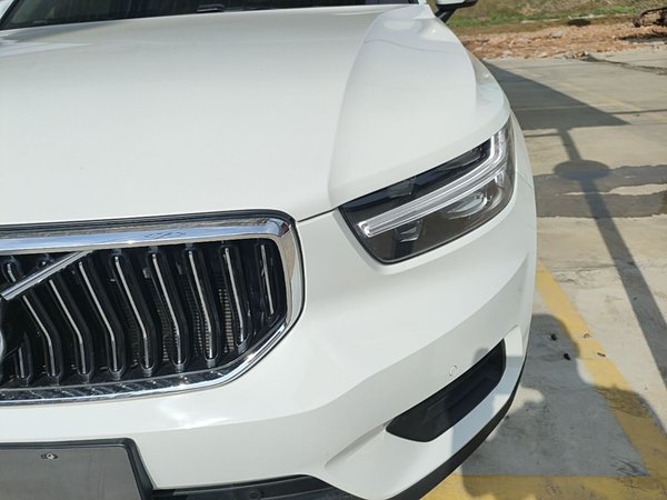 Volvo XC40 2020, 110800 км, за 12720 USD - фото 9