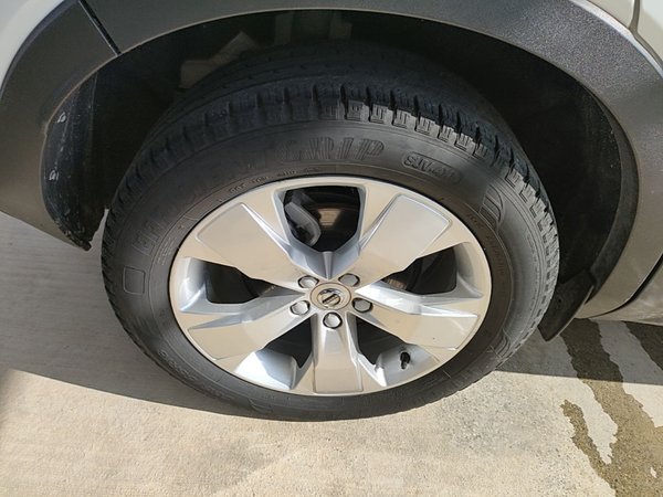 Volvo XC40 2020, 110800 км, за 12720 USD - фото 10
